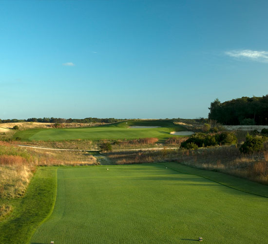 quogue-club-amenities-golf · The Quogue Club at Hallock House